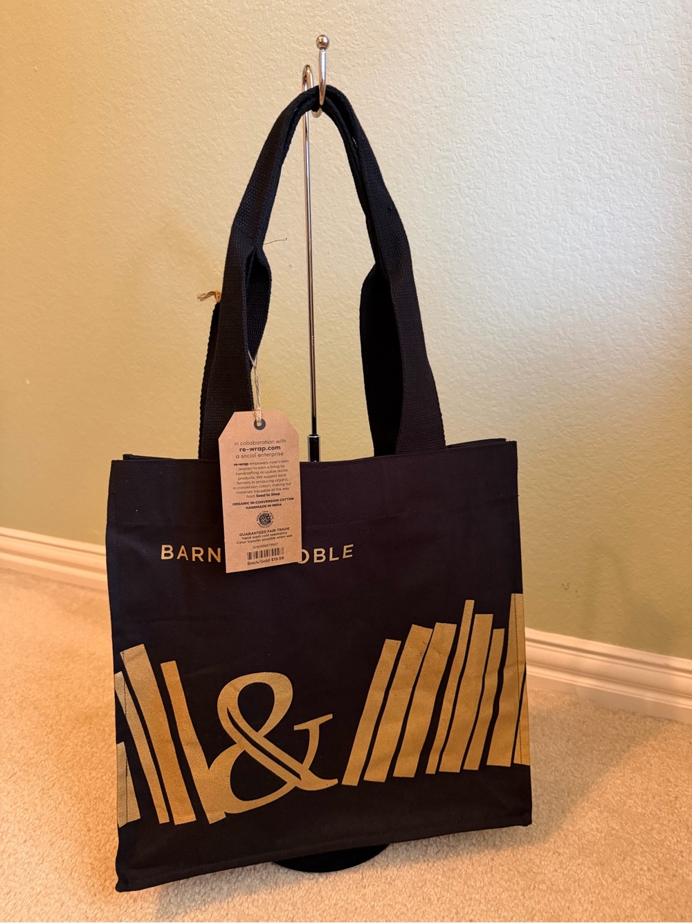 Barnes & Noble Organic Cotton Tote Bag NWT Black Gold Book Lover Shopper